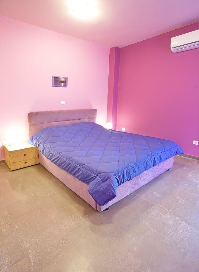 Darmani Spyros Apartment *