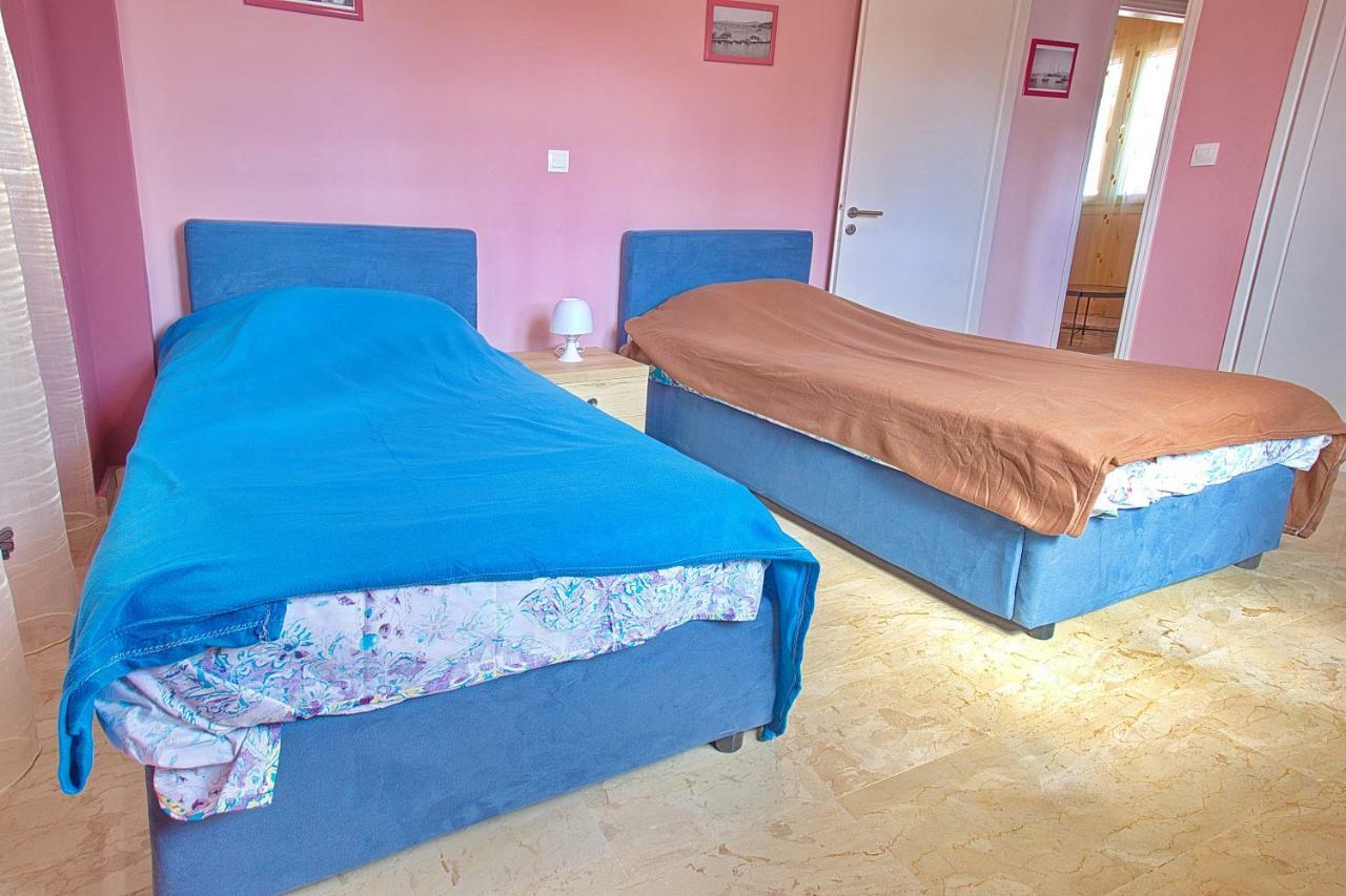 Darmani Spyros Apartment Mantouki